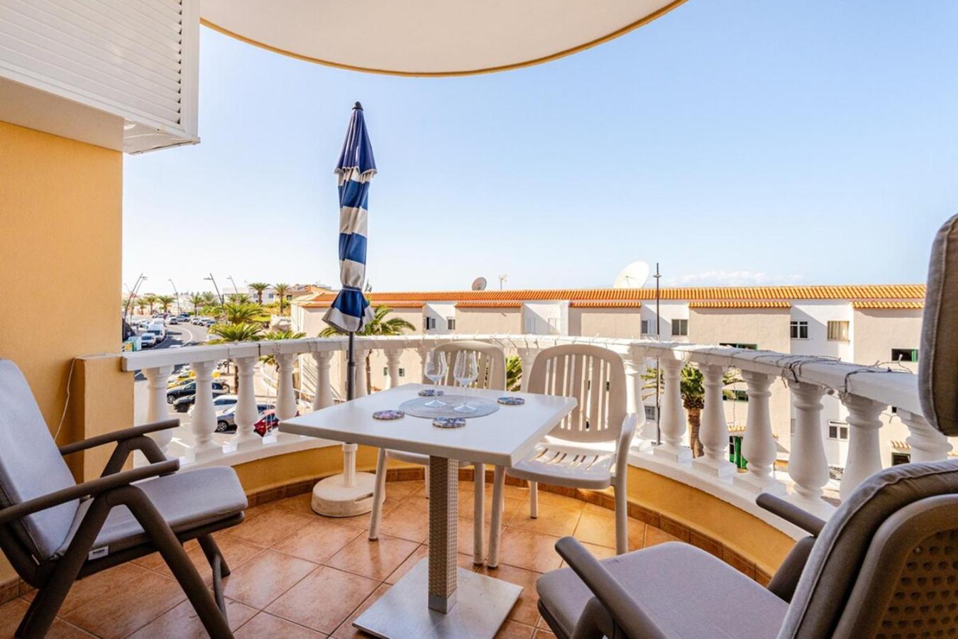 Apartment Playa La Arena Puerto de Santiago  Buitenkant foto